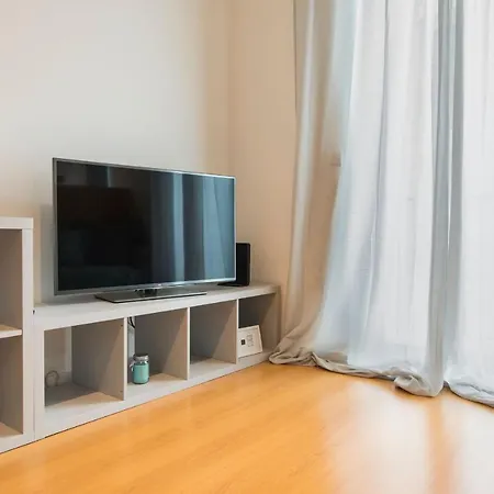 Lovelystay - Family-friendly Downtown Appartement
