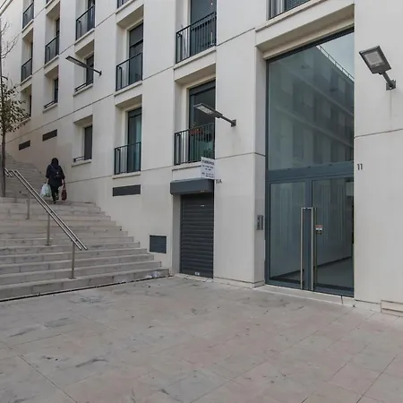 Appartement Lovelystay - Family-friendly Downtown