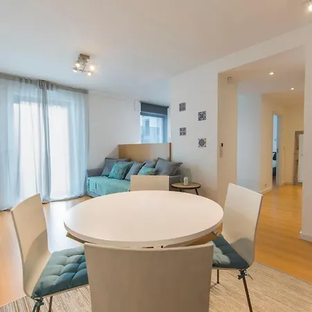 アパート Lovelystay - Family-friendly Downtown
